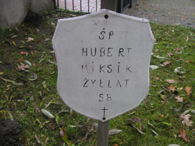 Hubert Miksik 1930 Katowice - Grobonet - Wyszukiwarka osób pochowanych