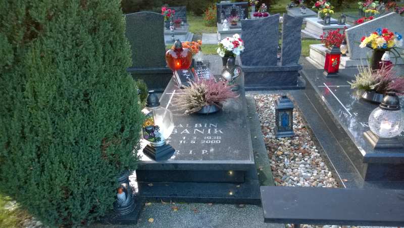 Grób Urszula Banik