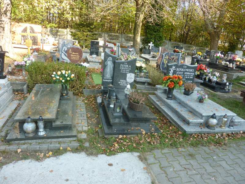 Urszula Żemła 1942 Katowice - Grobonet - Wyszukiwarka osób pochowanych