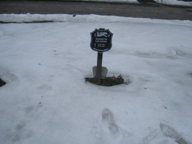 Grób Augustyn Łukaszek