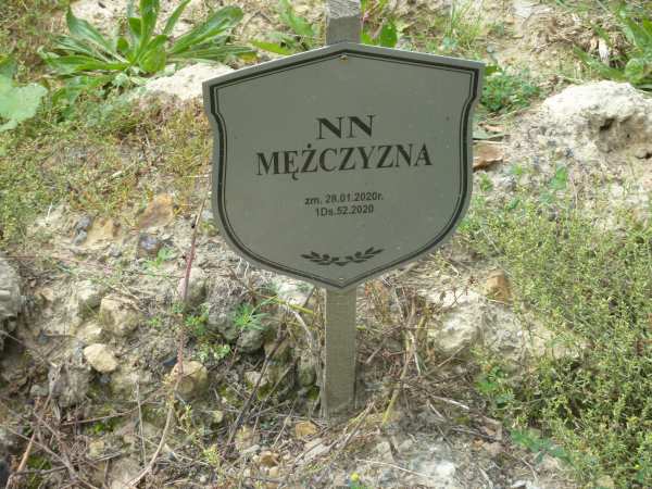 Grób  NN mężczyzna